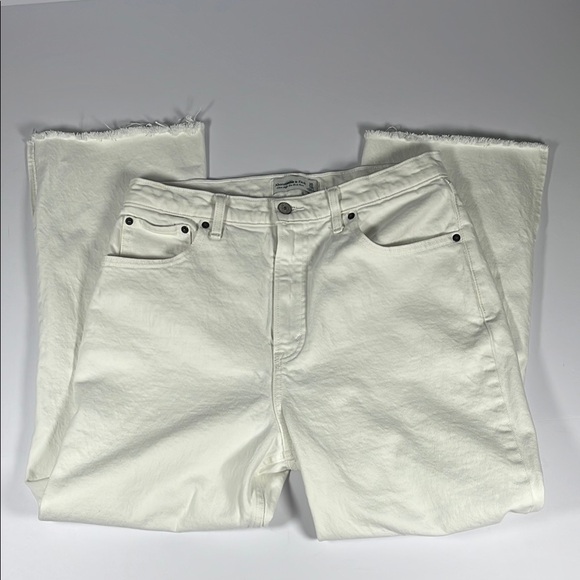 Abercrombie & Fitch Ultra High Rise Kick Flare White Denim Sz 30/10 - Picture 1 of 11
